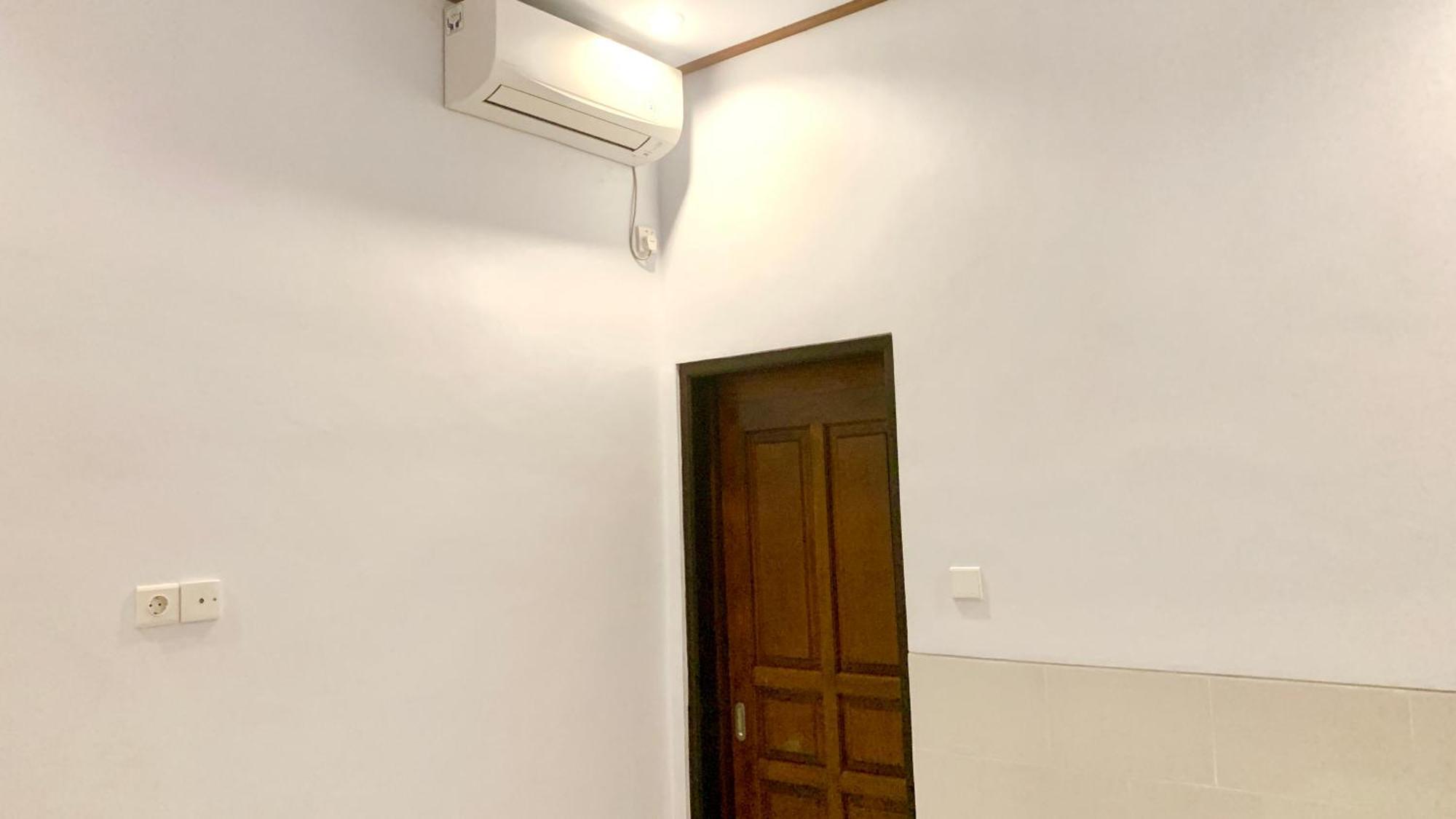 The Lima Home Stay In Canggu Bagian luar foto