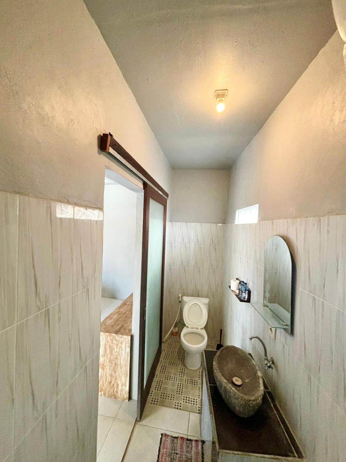 The Lima Home Stay In Canggu Bagian luar foto