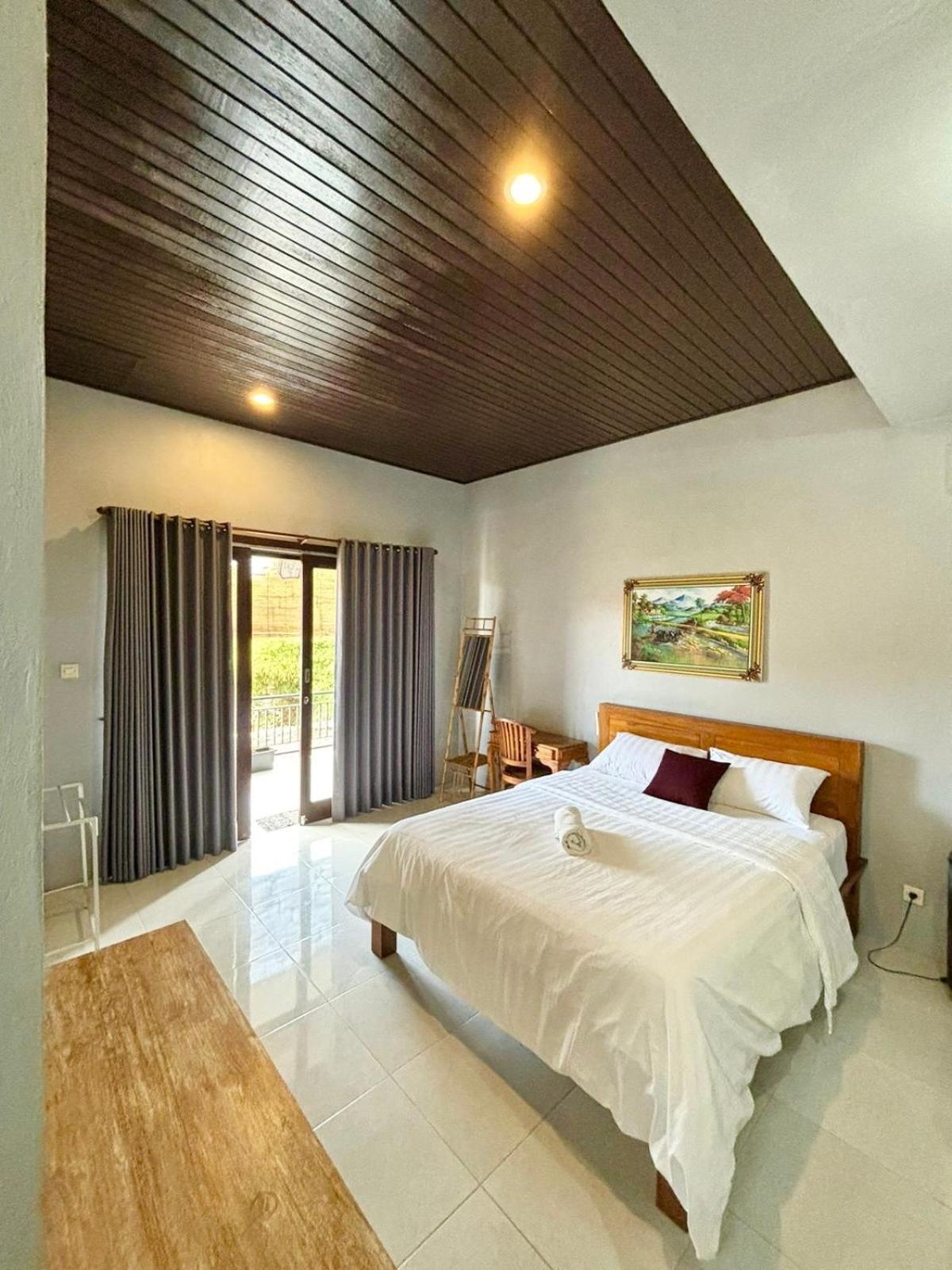 The Lima Home Stay In Canggu Bagian luar foto