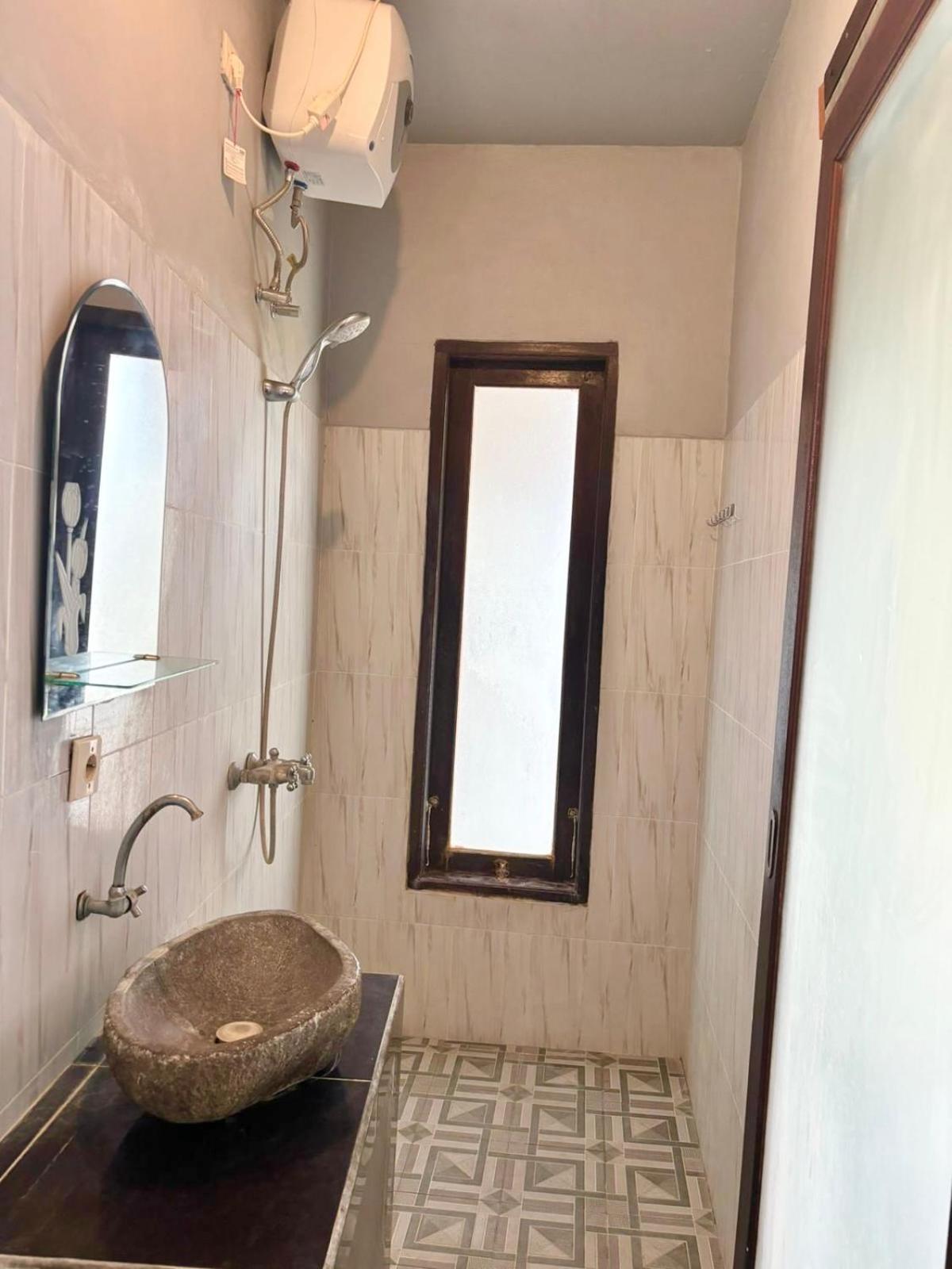 The Lima Home Stay In Canggu Bagian luar foto